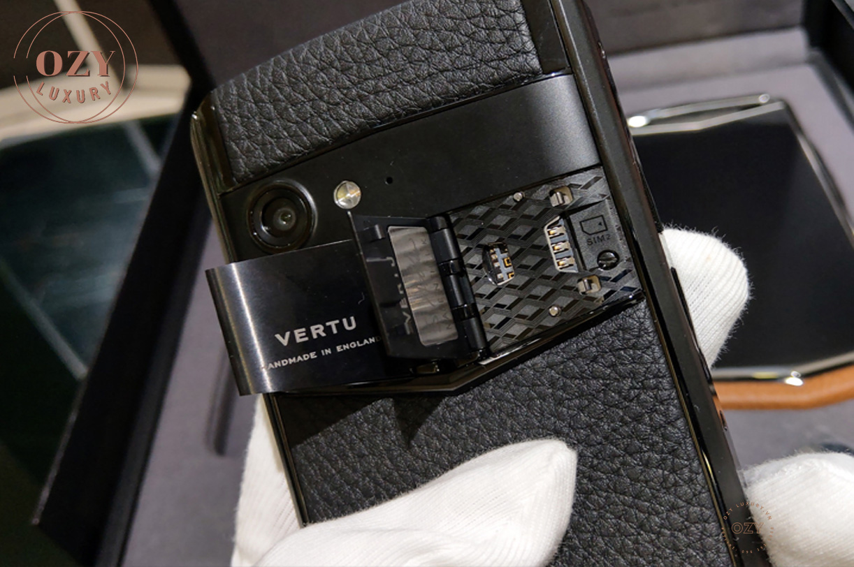 Vertu Aster P Black Titanium